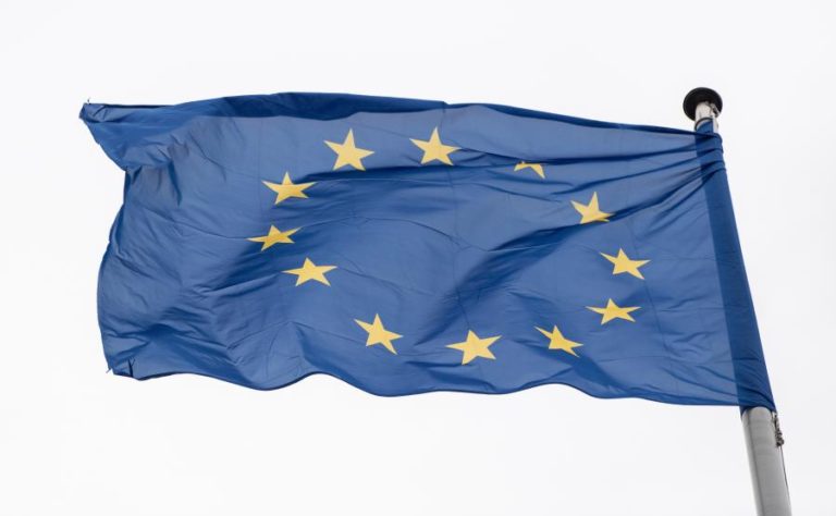 UE ACRESCENTA QUATRO PARAÍSOS FISCAIS À “LISTA NEGRA” DE TERRITÓRIOS NÃO COOPERANTES