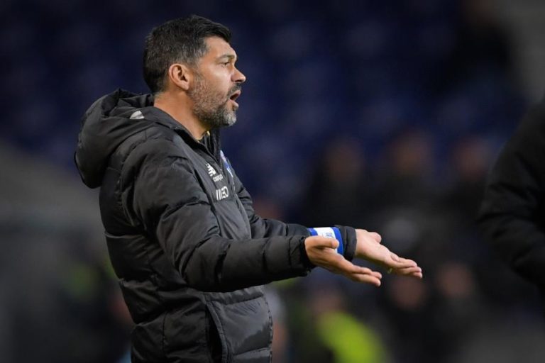 SÉRGIO CONCEIÇÃO LAMENTA AUSÊNCIA DE “UNIÃO NA CRÍTICA AO RACISMO”