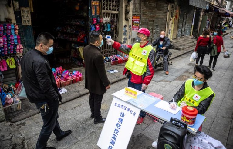 COVID-19: COMISSÃO NACIONAL DE SAÚDE REPORTA MAIS 121 MORTOS EM TODA A CHINA