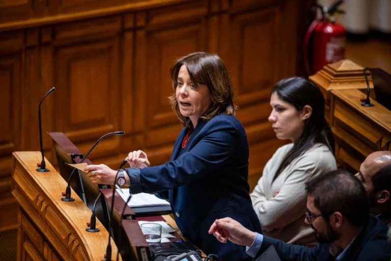 CATARINA MARTINS QUER MAIOR COMBATE A FALÊNCIAS FRAUDULENTAS