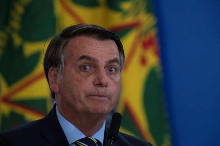 BOLSONARO VAI AOS EUA EM MARÇO PARA TENTAR ATRAIR FÁBRICA DA TESLA PARA O BRASIL