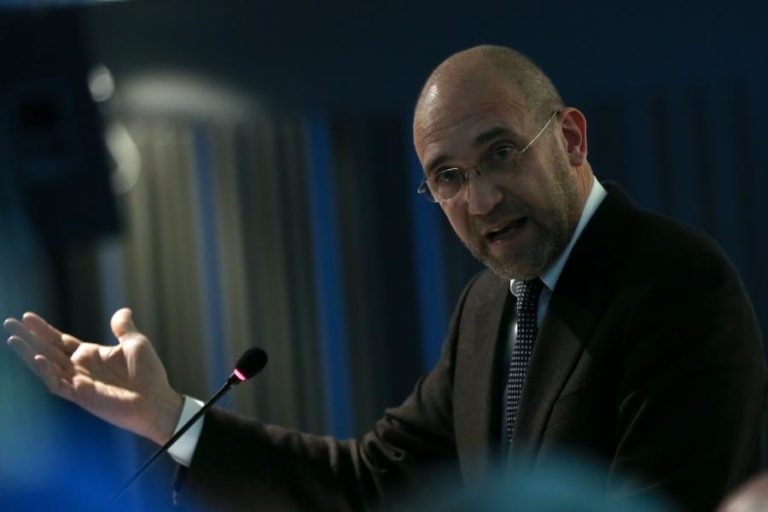 PASSOS COELHO CRITICA ESCOLHA DA PASTA DE PORTUGAL NA COMISSÃO EUROPEIA