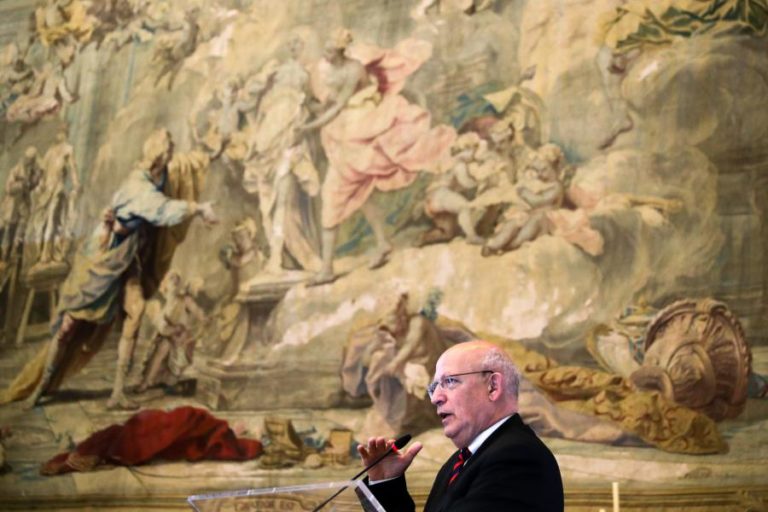 MNE SANTOS SILVA DEFENDE CONCERTAÇÃO COM ESPANHA NA NEGOCIAÇÃO DO ORÇAMENTO DA UE