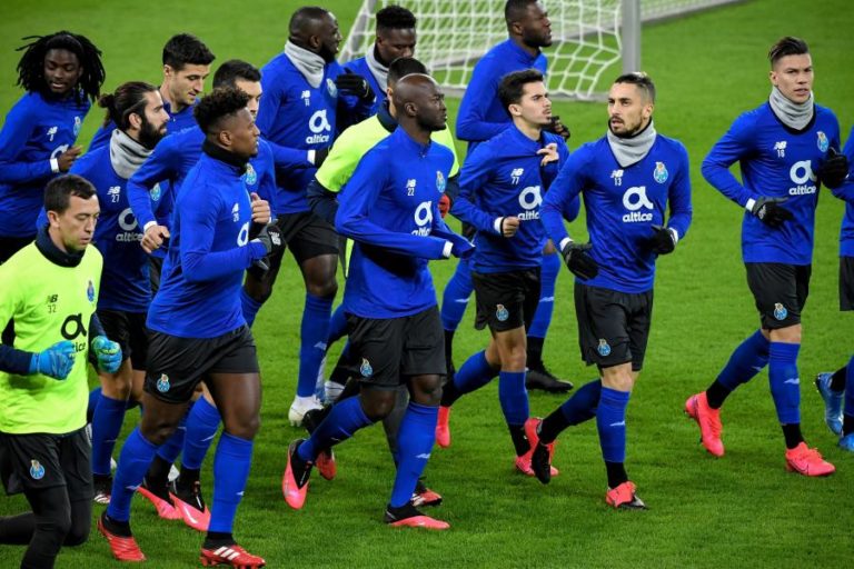 “OFENSA CORPORAL A AGENTE DESPORTIVO” VALE JOGO À PORTA FECHADA AO FC PORTO
