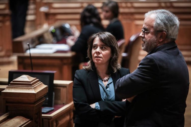 EUTANÁSIA: BE DEFINE LEI COMO “PASSO DEMOCRÁTICO” E RECUSA “CHANTAGENS EMOCIONAIS”