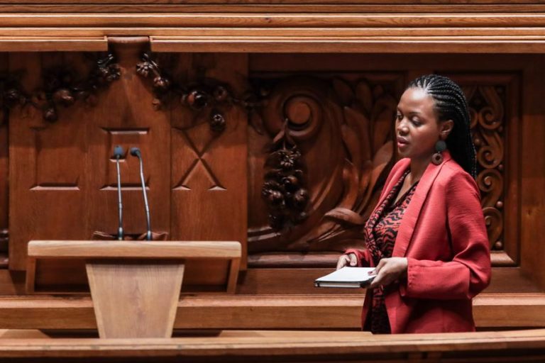 EUTANÁSIA: “MERECEMOS UMA MORTE QUE NOS HUMANIZE” — JOACINE KATAR MOREIRA