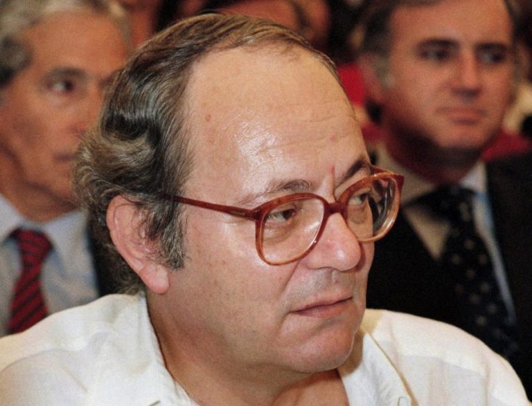 MORREU O HISTORIADOR E COMENTADOR POLÍTICO VASCO PULIDO VALENTE AOS 78 ANOS