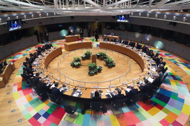 CONSELHO EUROPEU TERMINA EM BRUXELAS SEM ACORDO SOBRE ORÇAMENTO