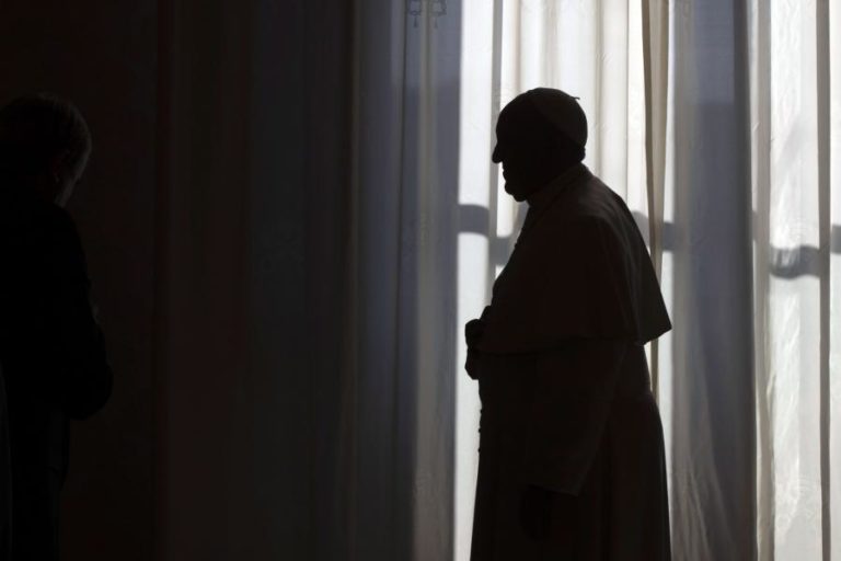 PAPA FRANCISCO AFIRMA TER MEDO DOS DISCURSOS DE LÍDERES POPULISTAS