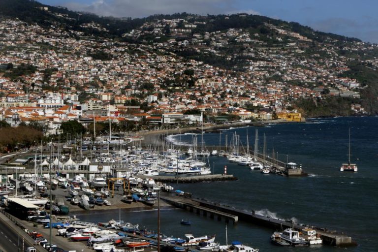 CANCELADO AVISO DE MAU TEMPO NO MAR DA MADEIRA, MANTÉM-SE O DE TEMPERATURAS ALTAS