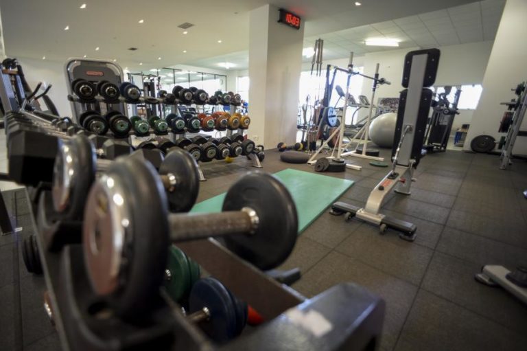 COVID-19: ASSOCIAÇÃO GARANTE QUE GINÁSIOS “ESTÃO PREPARADOS” E RECOMENDA EXERCÍCIO