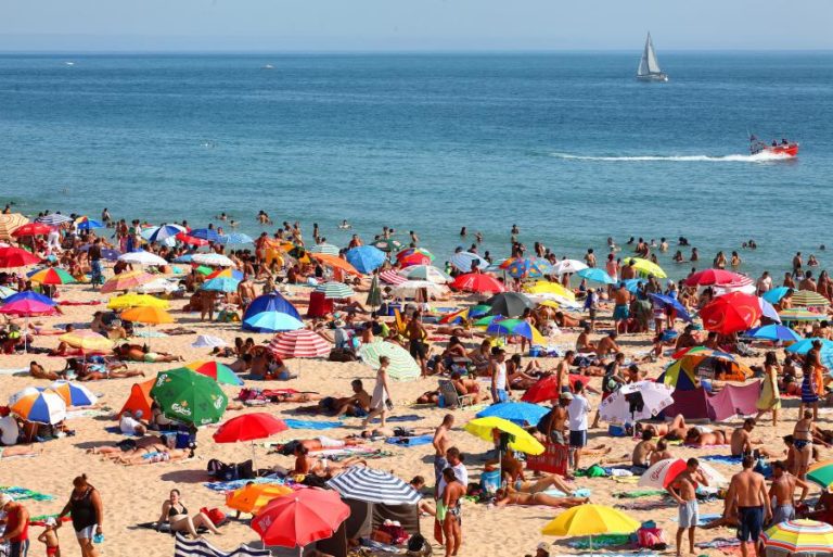 (CORREÇÃO): COVID-19: 60% DOS HOTÉIS NO ALGARVE COM RESERVAS CANCELADAS – ASSOCIAÇÃO