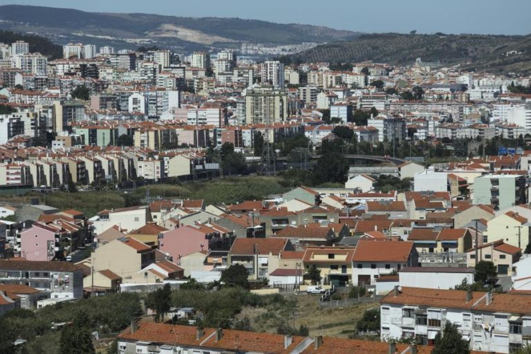 CÂMARA DE ODIVELAS ANUNCIA NOVA ESCOLA BÁSICA EM 2021 NO VALOR DE 5 ME