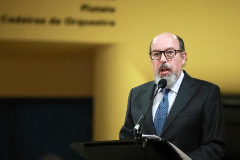 PRESIDENTE DO COLISEU DO PORTO SAI EM ABRIL POR “RAZÕES DE DIGNIDADE E CONFIANÇA”