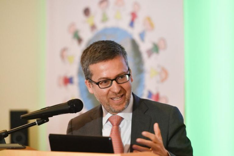 CARLOS MOEDAS DEFENDE QUE UNIVERSIDADE DE COIMBRA DEVE VALORIZAR O SEU PASSADO