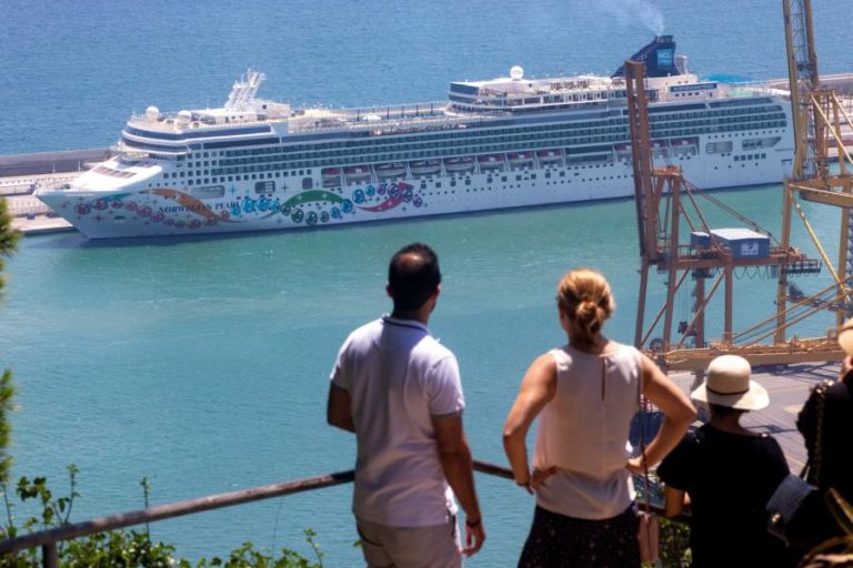 COVID-19: NORWEGIAN CRUISE LINE SUSPENDE CRUZEIROS ATÉ 11 DE ABRIL