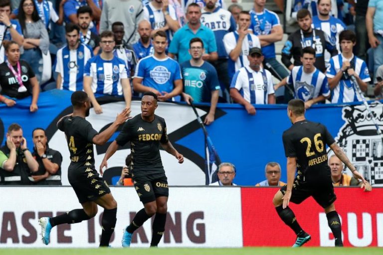 GELSON MARTINS É SUSPENSO POR SEIS MESES E FALHA O RESTO DA TEMPORADA