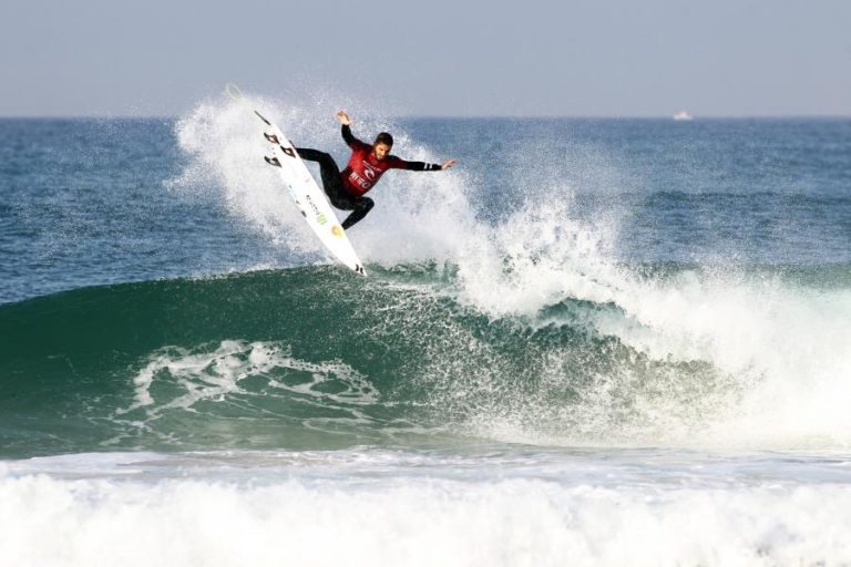 COVID-19: FEDERAÇÃO PORTUGUESA DE SURF SUSPENDE TODAS AS PROVAS E EVENTOS
