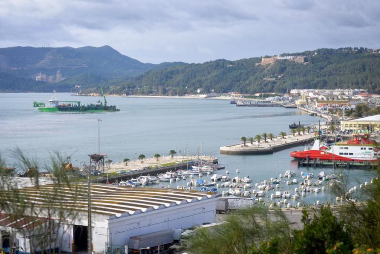 MOVIMENTO CÍVICO AVANÇA COM QUEIXA À COMISSÃO EUROPEIA CONTRA DRAGAGENS NO RIO SADO