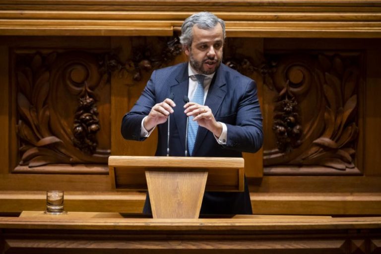 CDS-PP VAI PROPOR À ASSEMBLEIA DA REPÚBLICA QUE ORGANIZE CONFERÊNCIA SOBRE O 5G