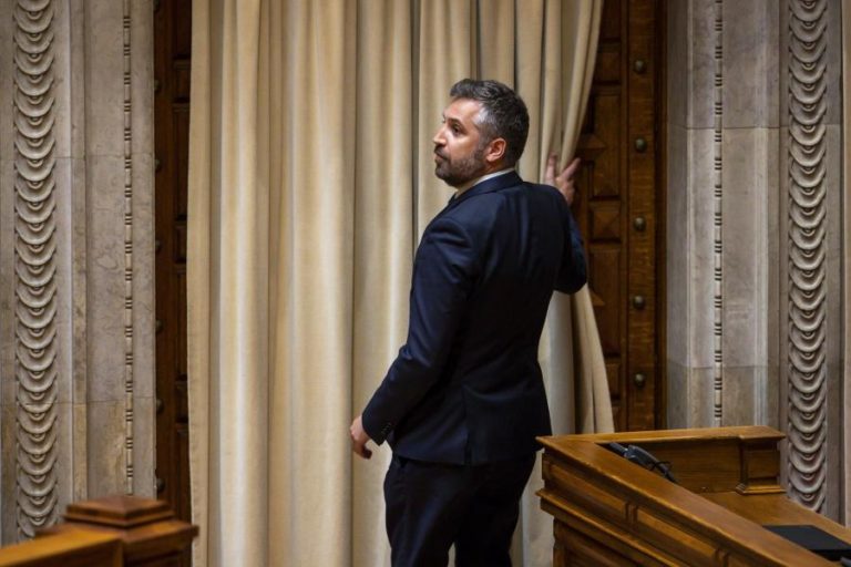 PRÓXIMO CONTRATO DE CONCESSÃO DOS CTT TERÁ “NÍVEIS DECENTES DE QUALIDADE” — GOVERNO