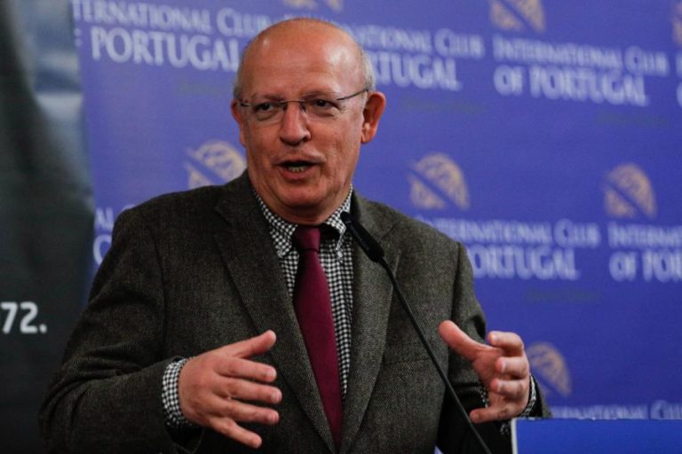GOVERNO ACOMPANHA TRANSLADAÇÃO DE CORPO DE LUSO-SÃO-TOMENSE ASSASSINADA