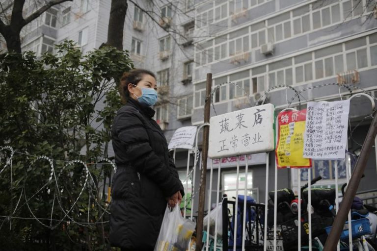 COVID-19: NÚMERO DE MORTOS E DE NOVOS CASOS NA CHINA CONTINUA A CAIR