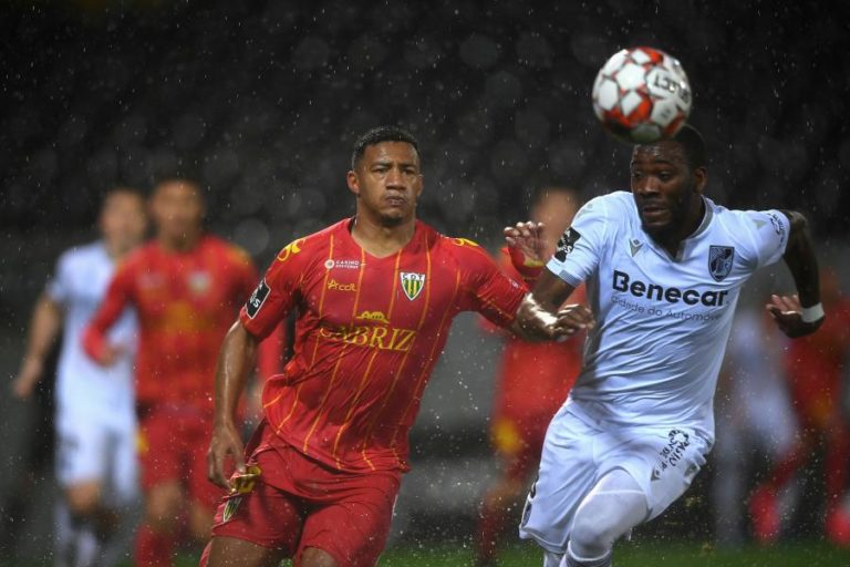 VITÓRIA DE GUIMARÃES VENCE TONDELA E SOBE AO SEXTO LUGAR PROVISÓRIO