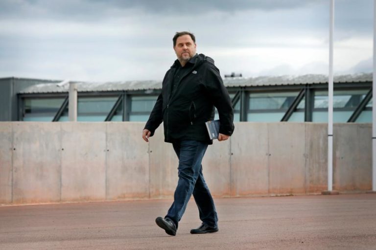 CATALUNHA: PRINCIPAL INDEPENDENTISTA NA PRISÃO LIBERTADO PARA DAR AULAS NA UNIVERSIDADE