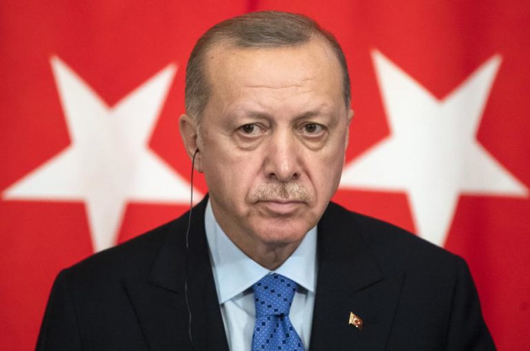 MIGRAÇÕES: PRESIDENTE DA TURQUIA SUGERE À GRÉCIA ABERTURA DE FRONTEIRAS
