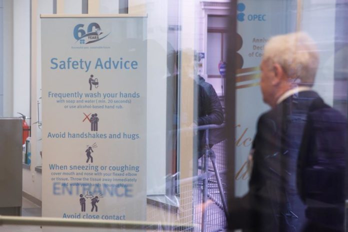 28380881.jpg