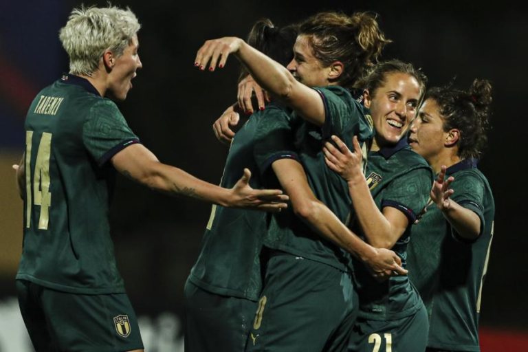 COVID-19: FINAL DA ALGARVE CUP CANCELADA PARA QUE SELEÇÃO ITALIANA VOLTE AO SEU PAÍS