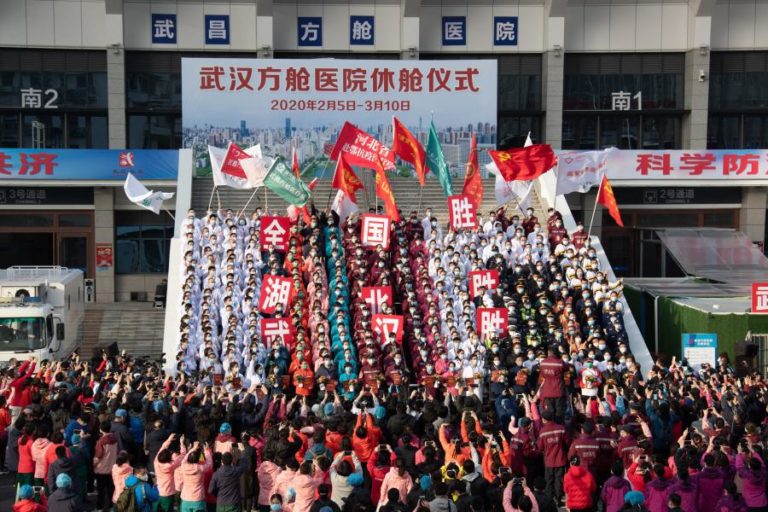 COVID-19: EMPRESAS DE WUHAN AUTORIZADAS A RETOMAR “GRADUALMENTE” A ATIVIDADE