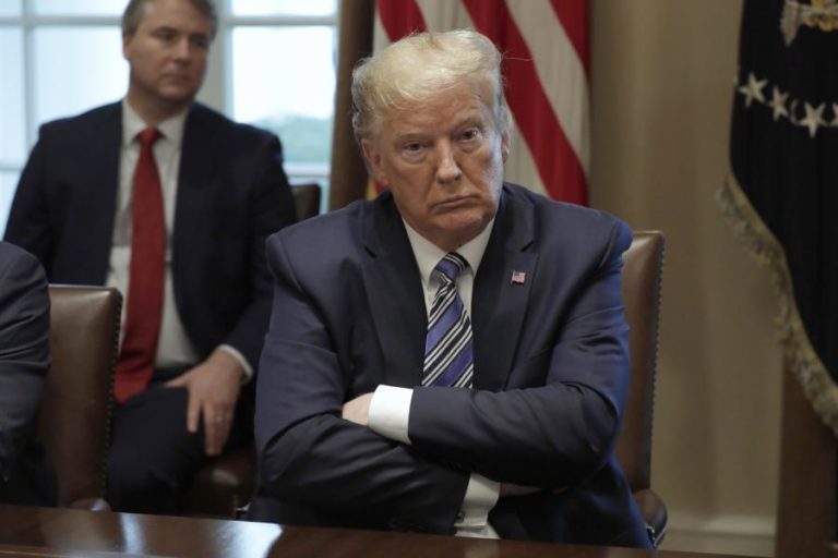 COVID-19: MÉDICO DA CASA BRANCA CONSIDERA QUE TRUMP NÃO PRECISA SER TESTADO