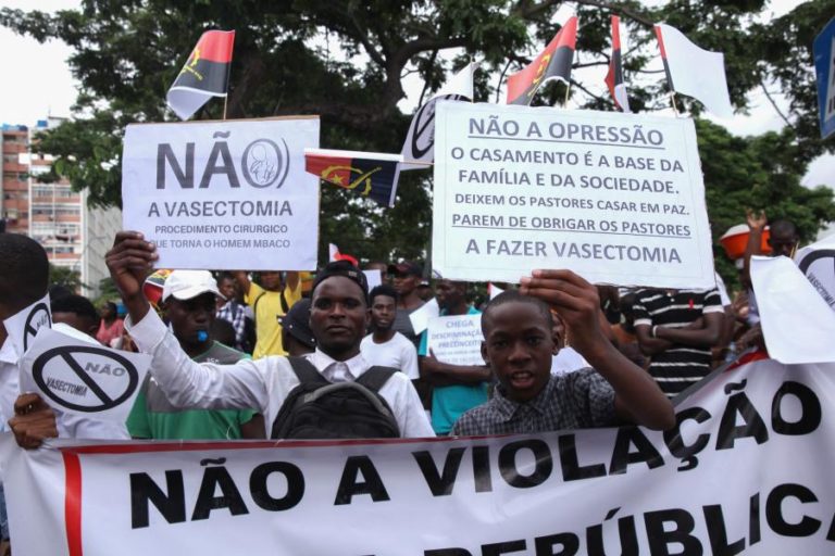 ESPOSAS DE PASTORES ANGOLANOS DA IURD CONTESTAM CONTRA PRÁTICA OBRIGATÓRIA DE VASECTOMIA
