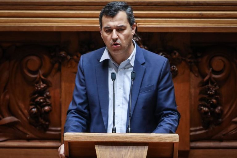 COVID-19: PAN DIZ QUE RENOVAÇÃO DO ESTADO DE EMERGÊNCIA É “MEDIDA LÓGICA”