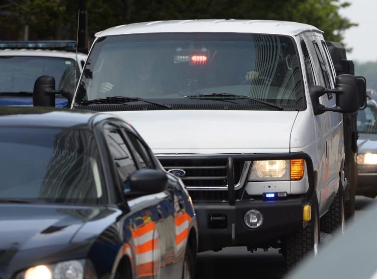 COVID-19: CENTROS DE INSPEÇÃO AUTOMÓVEL E ESCOLAS DE CONDUÇÃO PODEM ABRIR HOJE
