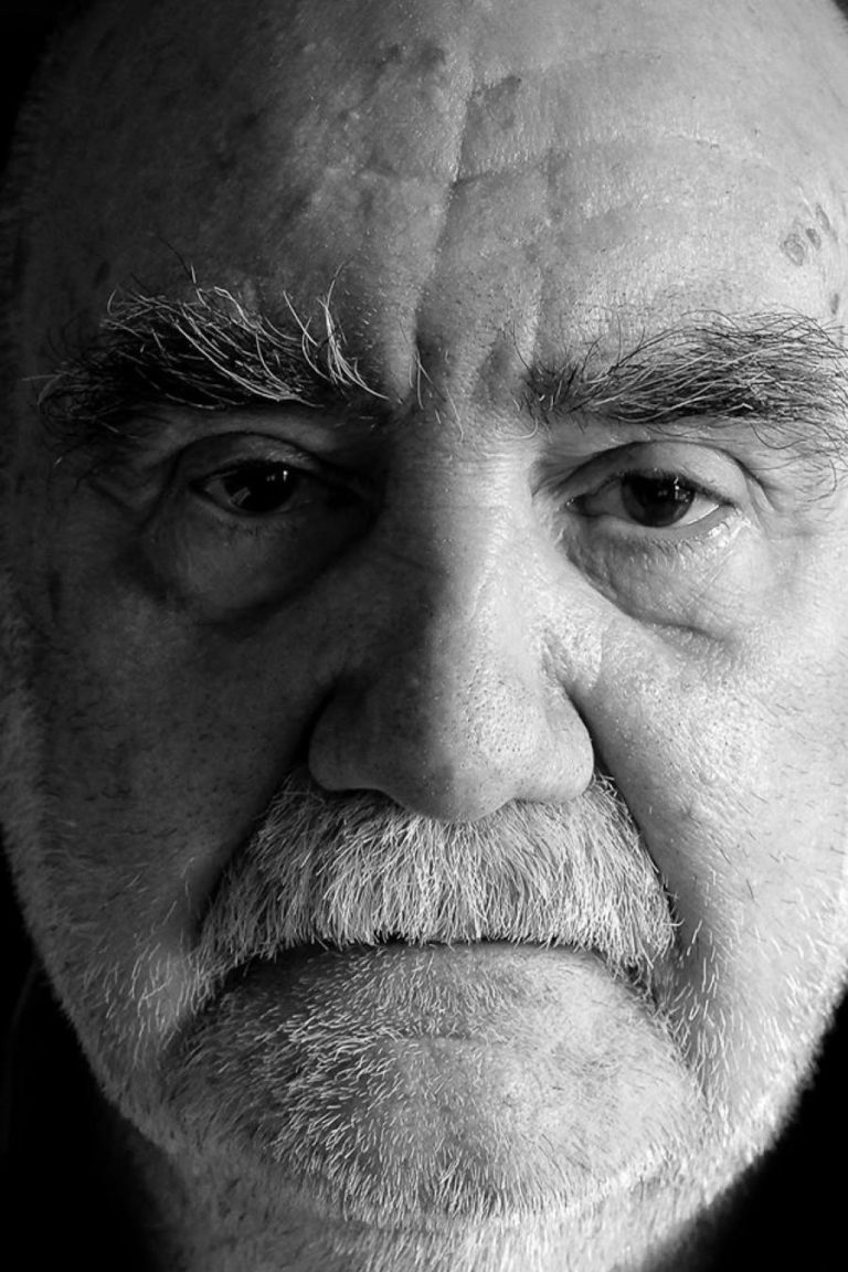 “APRESENTAÇÃO DO ROSTO”, LIVRO DE HERBERTO HELDER PROIBIDO PELA DITADURA, CHEGA ÀS LIVRARIAS