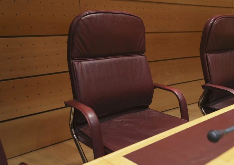 BASTONÁRIO DOS ADVOGADOS DA GUINÉ-BISSAU DEMITE-SE DA COMISSÃO CRIADA PELO PR PARA REVER CONSTITUIÇÃO