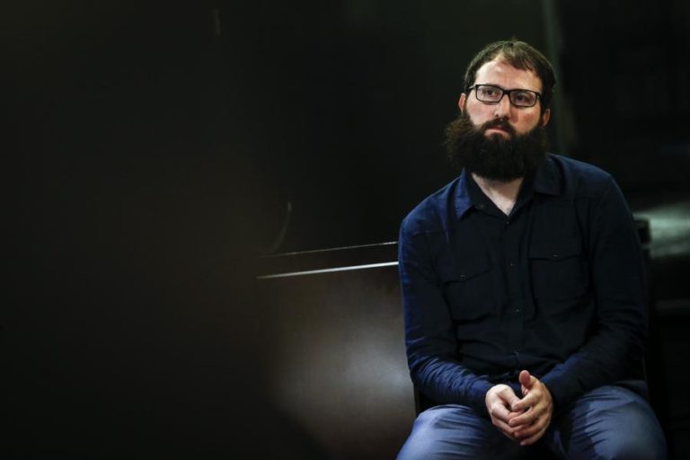 EDITORAS RETOMAM LANÇAMENTOS COM JULIÁN FUKS, DJAIMILIA E PATTI SMITH NAS NOVIDADES