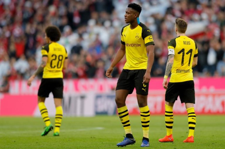 ZAGADOU, DEFESA DO DORTMUND, NÃO JOGA MAIS ESTA ÉPOCA POR LESÃO