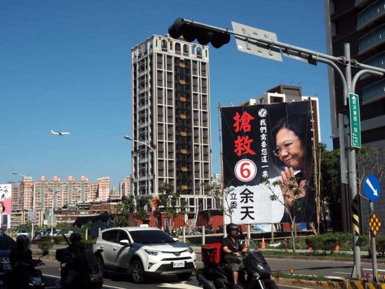 GOVERNO CHINÊS ADVERTE QUE JAMAIS TOLERARÁ SEPARAÇÃO DE TAIWAN