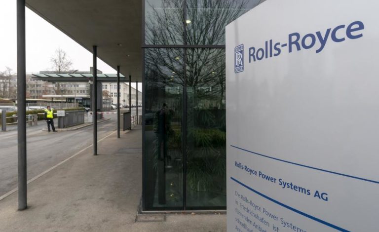 COVID-19: ROLLS-ROYCE PREVÊ SUPRIMIR NOVE MIL POSTOS DE TRABALHO