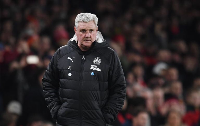 COVID-19: TREINADOR DO NEWCASTLE PEDE REGRESSO DA LIGA INGLESA APENAS NO FINAL DE JUNHO