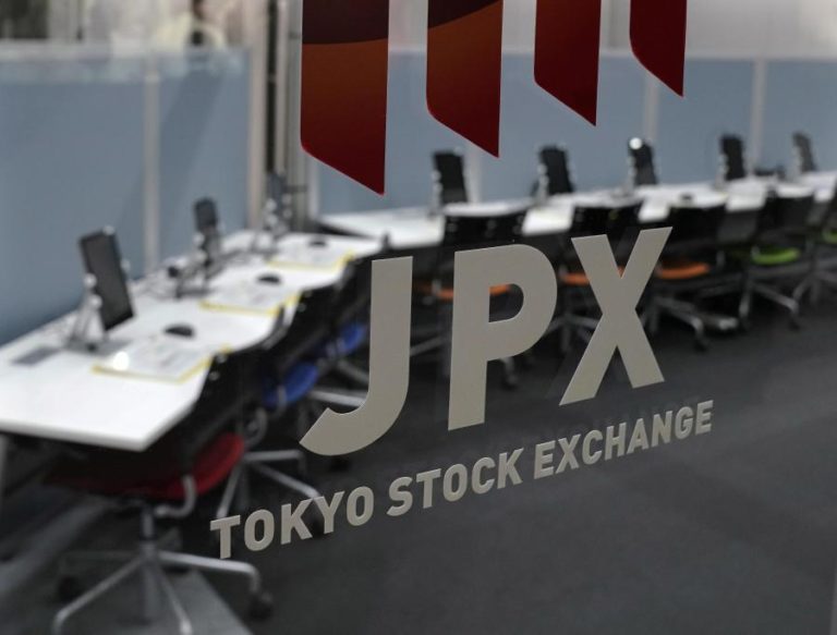 BOLSA DE TÓQUIO FECHA A GANHAR 1,49%