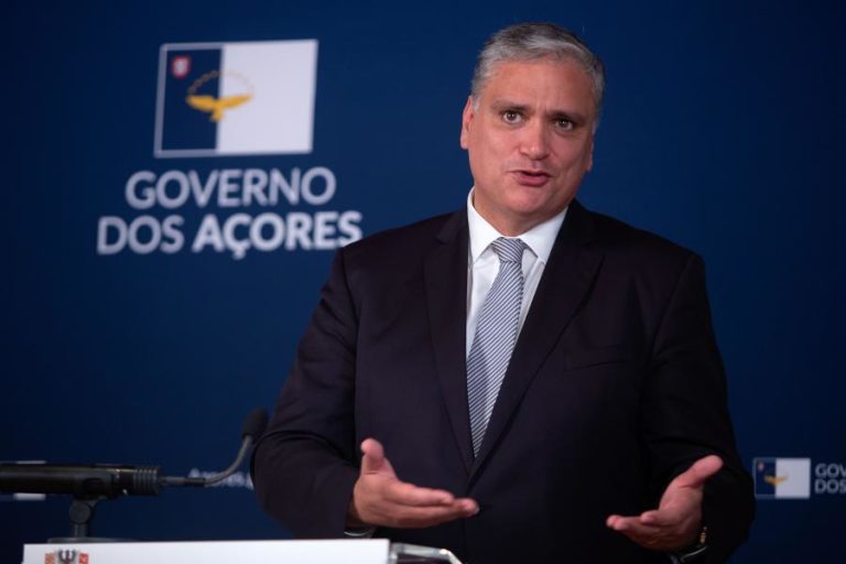 COVID-19: GOVERNO DOS AÇORES AVANÇA COM MEDIDAS ALTERNATIVAS PARA QUEM CHEGA À REGIÃO