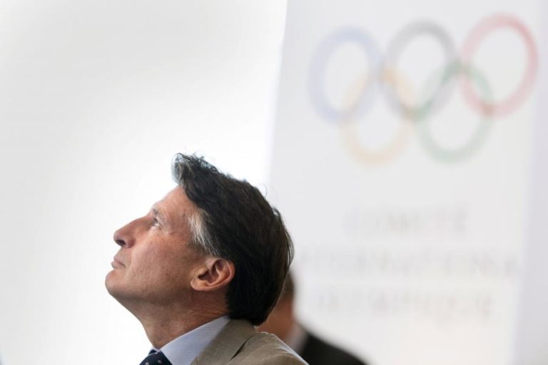 COVID-19: DESPORTO DEVE “TOMAR AS SUAS PRÓPRIAS DECISÕES”, DEFENDE SEBASTIAN COE