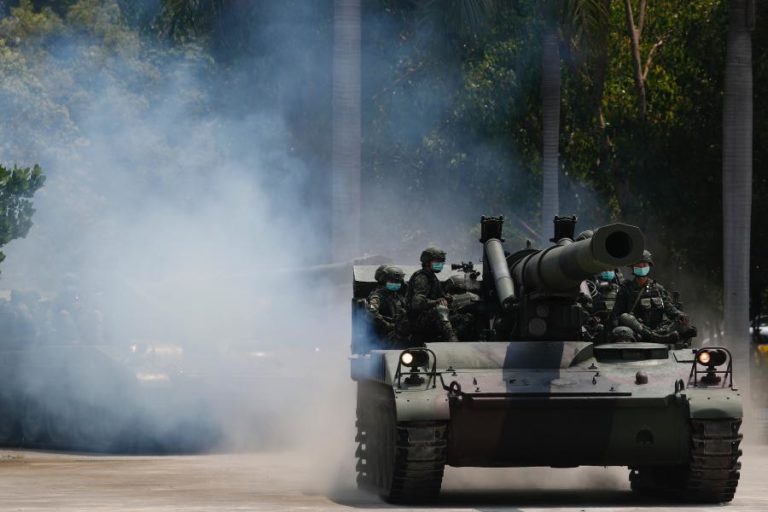 EUA VENDEM ARMAS A TAIWAN PARA MANTER “EQUILÍBRIO DE FORÇAS” NA REGIÃO