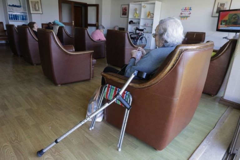 COVID-19: MÉDICOS SEM FRONTEIRAS TERMINAM AÇÃO EM LARES DE IDOSOS PORTUGUESES