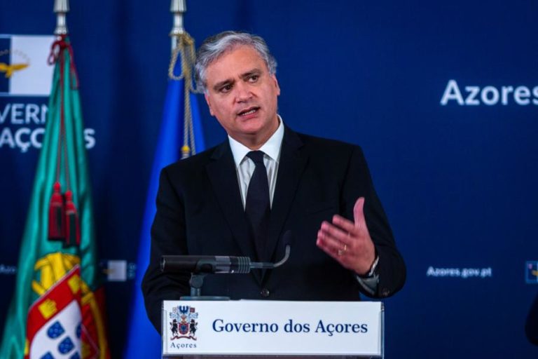 COVID-19: FIM DAS QUARENTENAS “ELEVA SUBSTANCIALMENTE” RISCO NOS AÇORES – GOVERNO REGIONAL